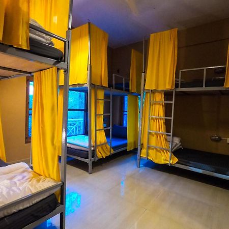 Whoopers Hostel Bir Exterior foto